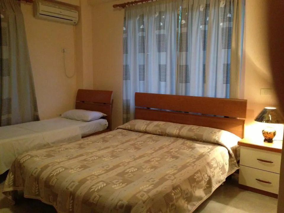 Hotel Grand Golem 3*, Golem (Tirana)