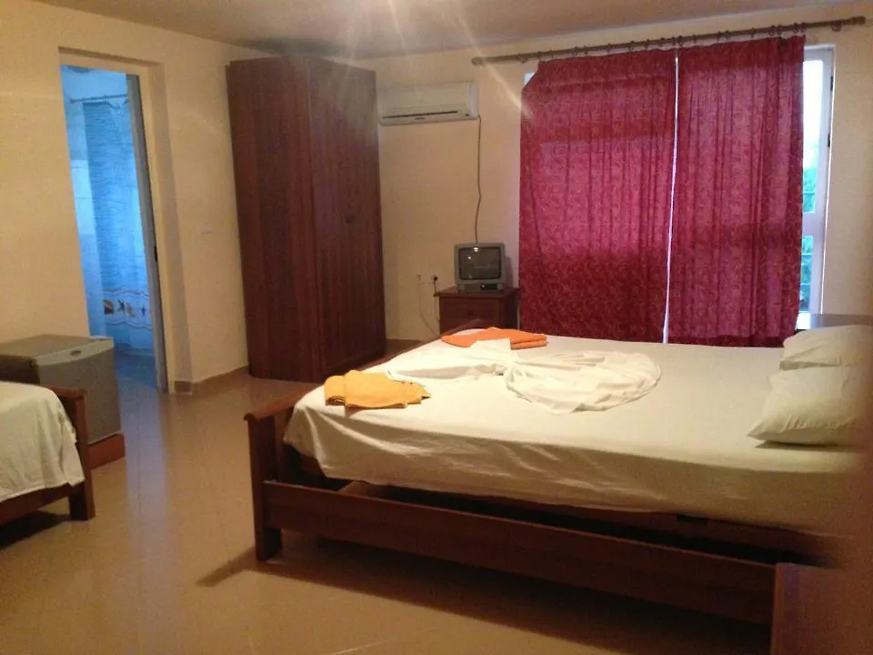 Hotel Grand Golem 3*, Golem (Tirana)